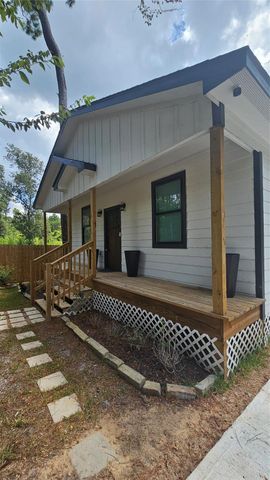 160 Oak Lane, Shepherd, TX 77371