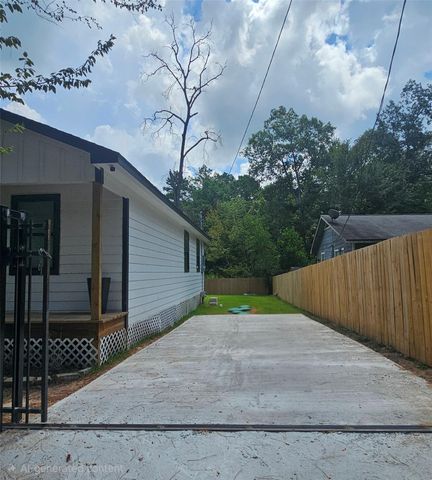 160 Oak Lane, Shepherd, TX 77371