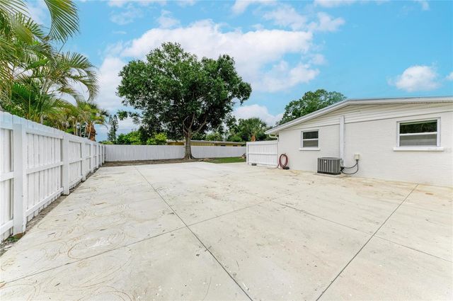 2714 DATURA STREET, Sarasota, FL 34239