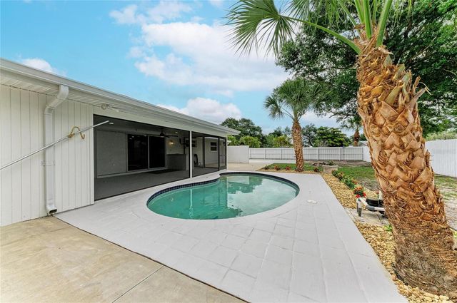 2714 DATURA STREET, Sarasota, FL 34239