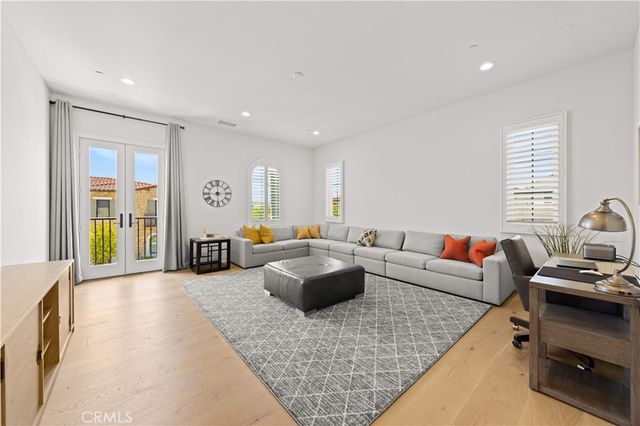 67 Kite, Irvine, CA 92618