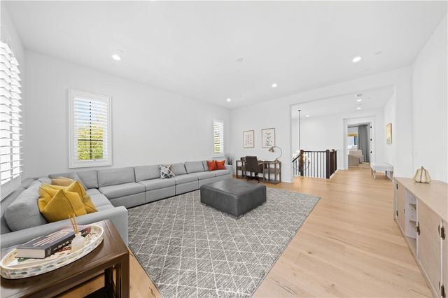 67 Kite, Irvine, CA 92618