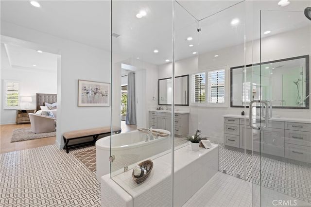 67 Kite, Irvine, CA 92618