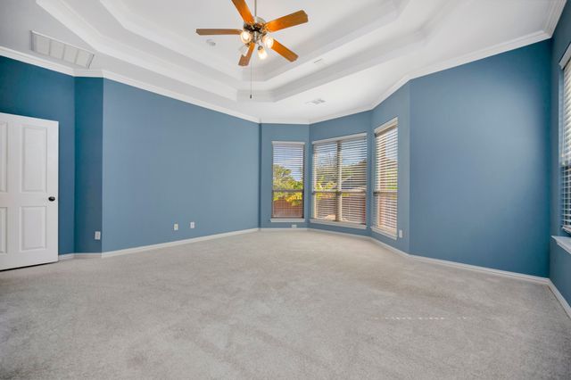 956 Water Oak Drive, Grapevine, TX 76051
