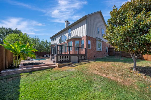 956 Water Oak Drive, Grapevine, TX 76051