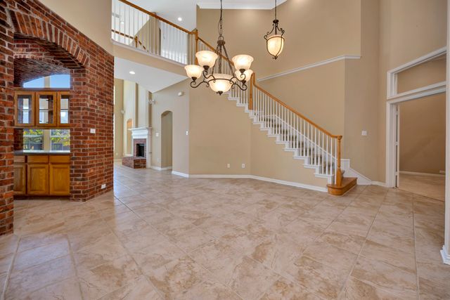 956 Water Oak Drive, Grapevine, TX 76051
