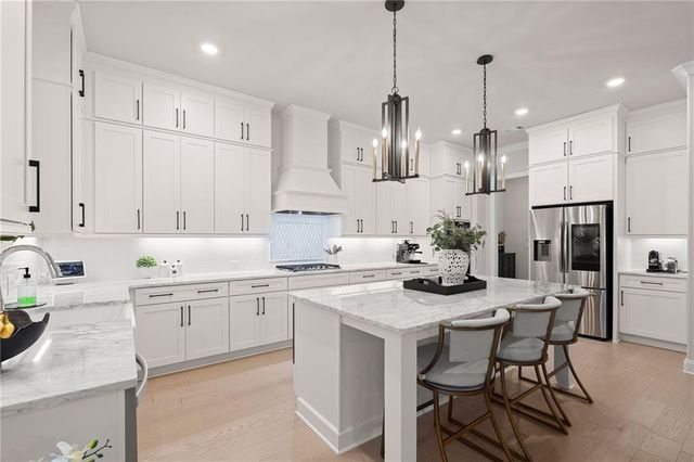 1294 Cauley Creek Overlook, Johns Creek, GA 30097