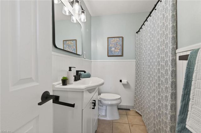 2916 Buccaneer RD, Virginia Beach, VA 23451