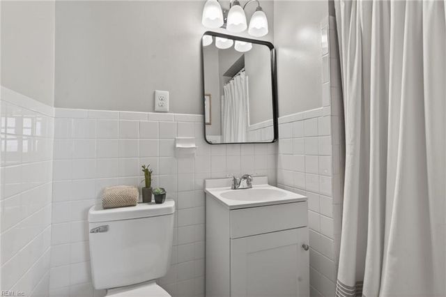 2916 Buccaneer RD, Virginia Beach, VA 23451