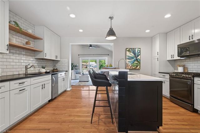 2916 Buccaneer RD, Virginia Beach, VA 23451