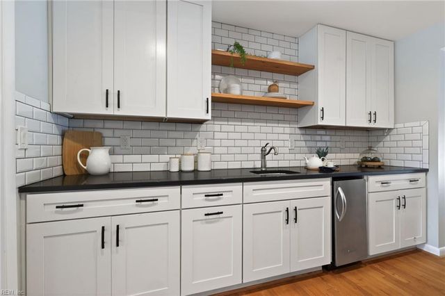 2916 Buccaneer RD, Virginia Beach, VA 23451