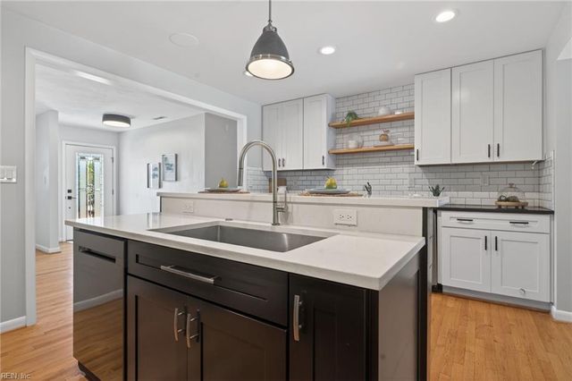 2916 Buccaneer RD, Virginia Beach, VA 23451