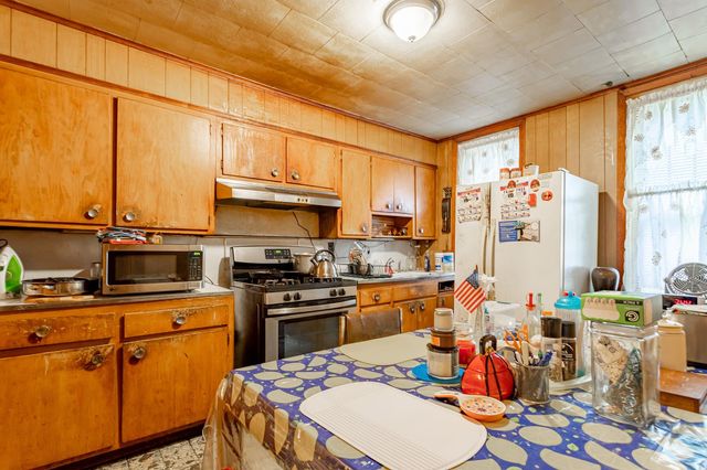 505 Macon Street, New York City, NY 11233