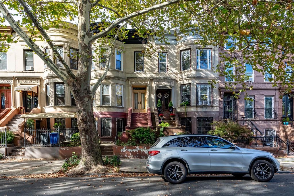 505 Macon Street, New York City, NY 11233
