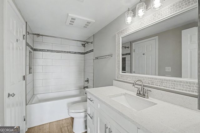 3481 Lakeside Drive NE 2107, Atlanta, GA 30326