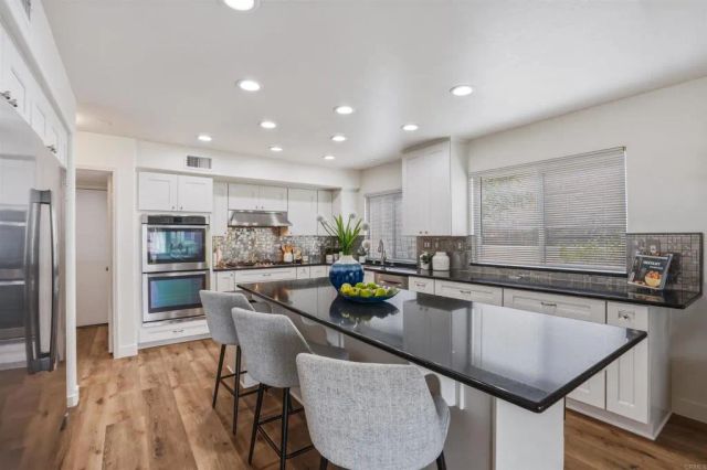 1065 S Hanlon Way, Anaheim Hills, CA 92808
