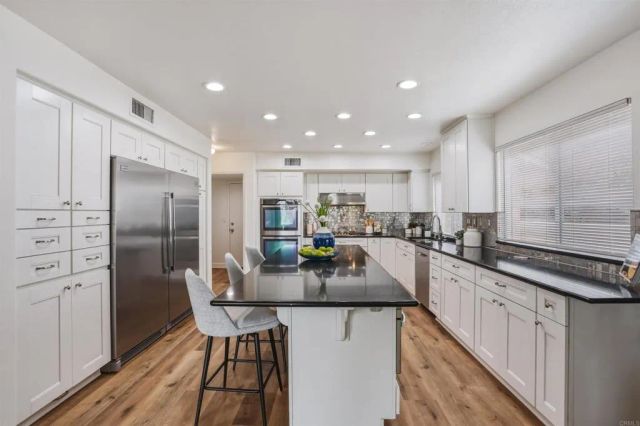 1065 S Hanlon Way, Anaheim Hills, CA 92808