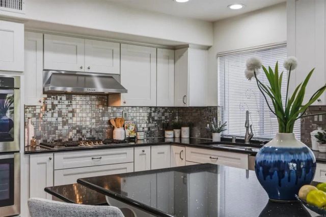 1065 S Hanlon Way, Anaheim Hills, CA 92808