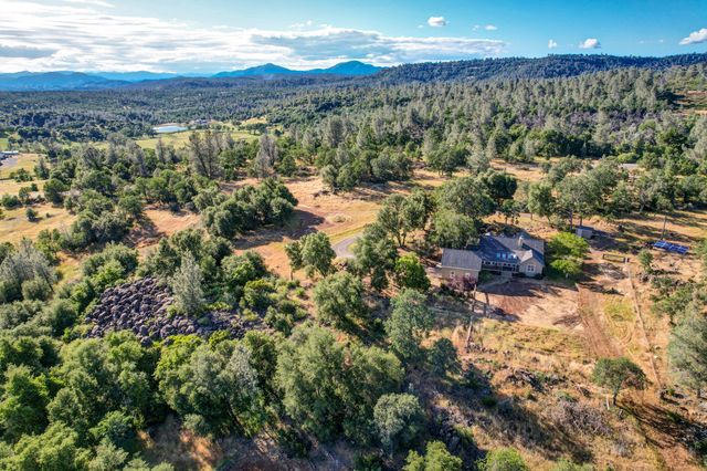 13360 Oak Run Road, Oak Run, CA 96069