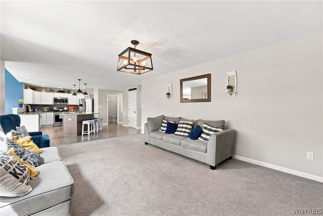 81 Rachel Vincent Way, Buffalo, NY 14216