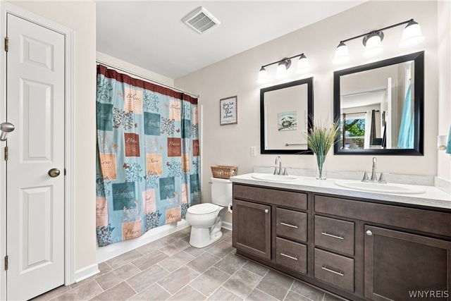 81 Rachel Vincent Way, Buffalo, NY 14216