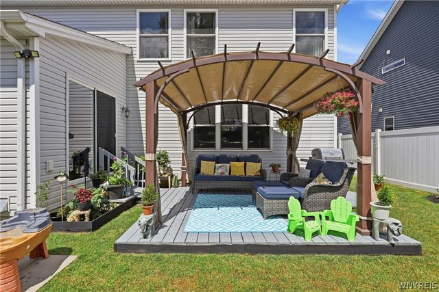 81 Rachel Vincent Way, Buffalo, NY 14216