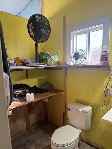 500 N Hovey Street, Chico, TX 76431