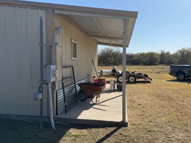 500 N Hovey Street, Chico, TX 76431