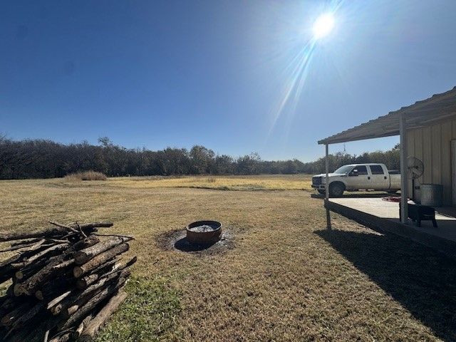 500 N Hovey Street, Chico, TX 76431