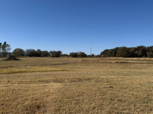 500 N Hovey Street, Chico, TX 76431