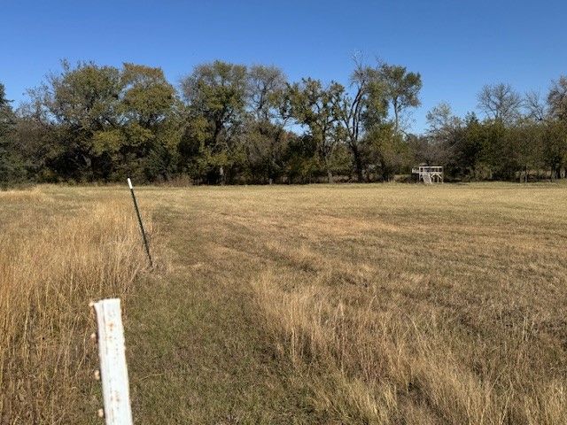 500 N Hovey Street, Chico, TX 76431