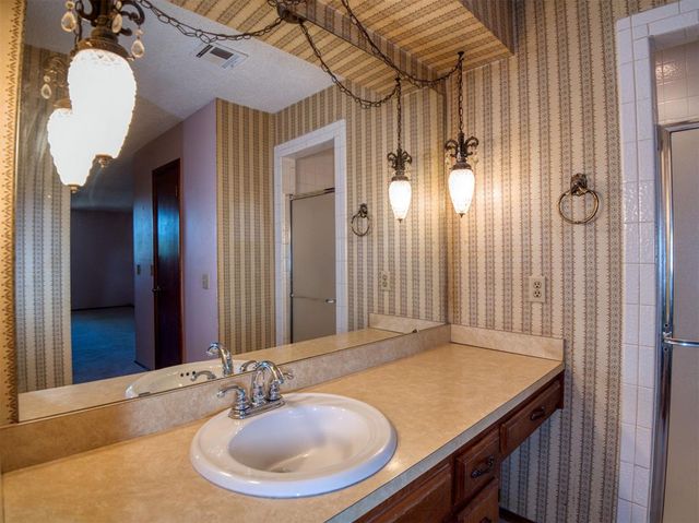 1219 Heritage Drive, El Reno, OK 73036