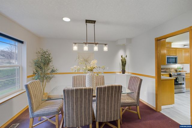 2367 Wilark Dr NW, Salem, OR 97304