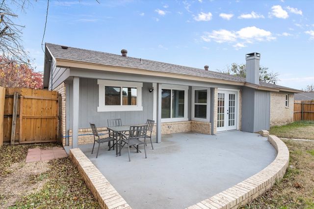 7501 Echo Hill Drive, Watauga, TX 76148