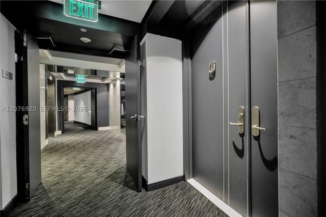 901 Brickell Key Blvd 1807, Miami, FL 33131