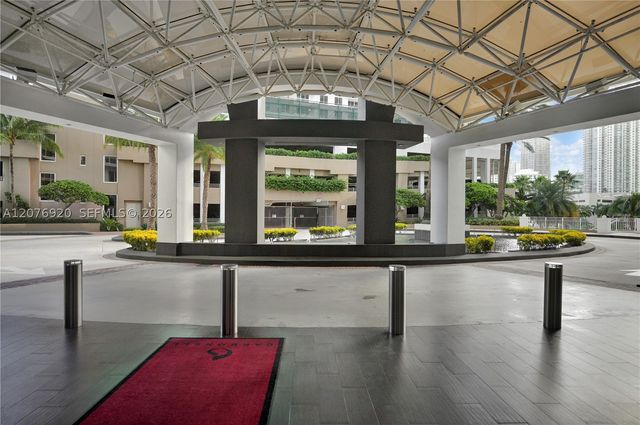 901 Brickell Key Blvd 1807, Miami, FL 33131