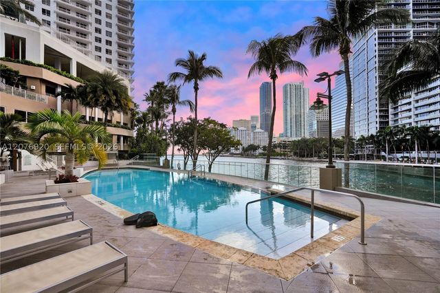 901 Brickell Key Blvd 1807, Miami, FL 33131
