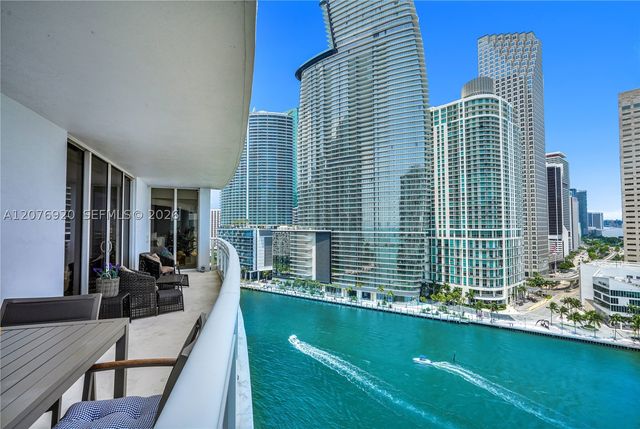 901 Brickell Key Blvd 1807, Miami, FL 33131