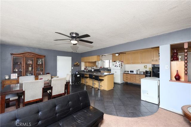 9016 Los Angeles Street, Bellflower, CA 90706