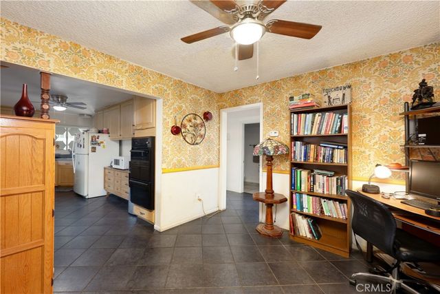 9016 Los Angeles Street, Bellflower, CA 90706