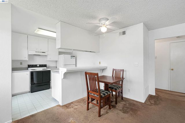 34812 Starling Dr 1, Union City, CA 94587