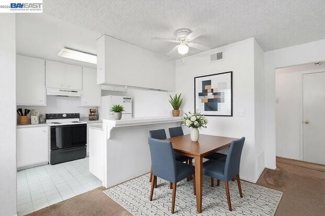 34812 Starling Dr 1, Union City, CA 94587