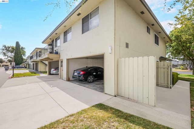 34812 Starling Dr 1, Union City, CA 94587