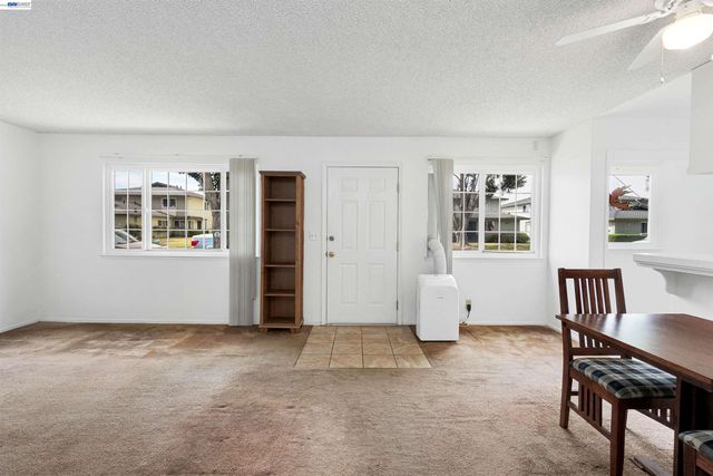 34812 Starling Dr 1, Union City, CA 94587