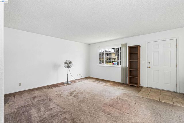 34812 Starling Dr 1, Union City, CA 94587