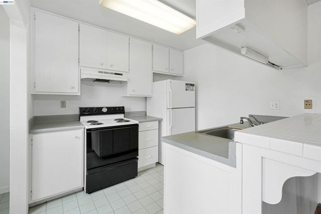 34812 Starling Dr 1, Union City, CA 94587