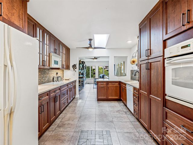 405 Crowfields Drive, Asheville, NC 28803