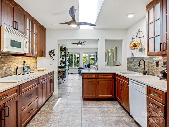 405 Crowfields Drive, Asheville, NC 28803