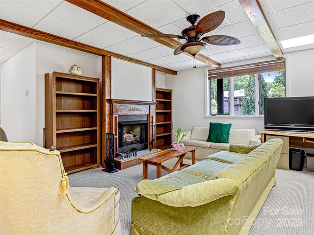 405 Crowfields Drive, Asheville, NC 28803