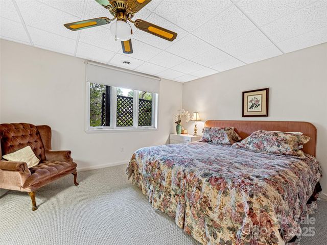 405 Crowfields Drive, Asheville, NC 28803